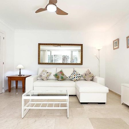 1 Bedroom Apartment Second Line Beach- Parque Marbella Building Экстерьер фото