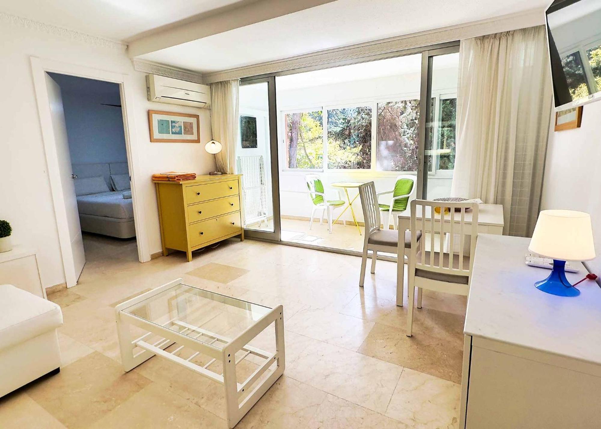 1 Bedroom Apartment Second Line Beach- Parque Marbella Building Экстерьер фото